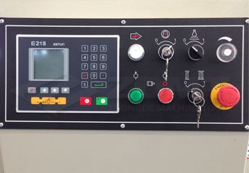 E21S簡易數(shù)控系統(tǒng).jpg E21S簡易數(shù)控系統(tǒng).jpg